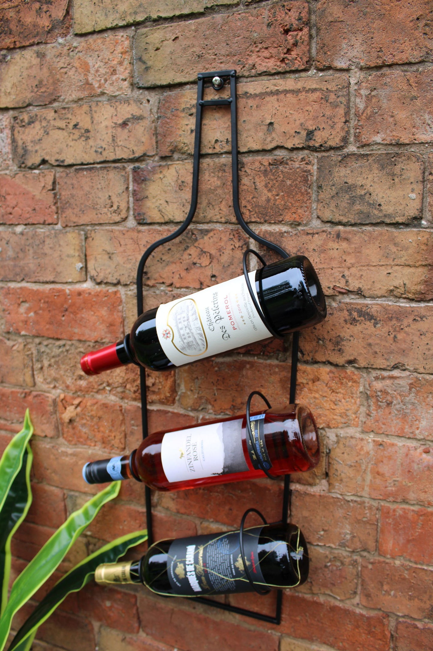 Wall Mounted Black Metal Wine Bottle Holder Stylish Wine Rack for Home Decor