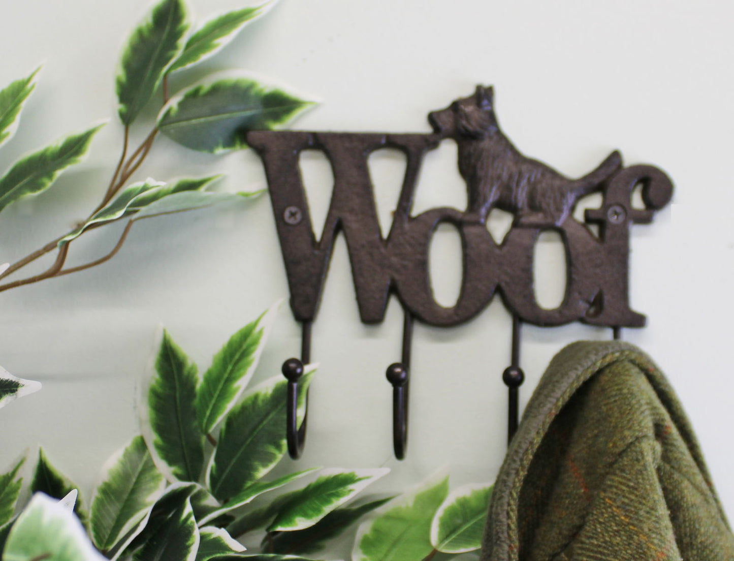 Rustic Cast Iron Dog Wall Hooks - 4 Hook Design for Home Decor