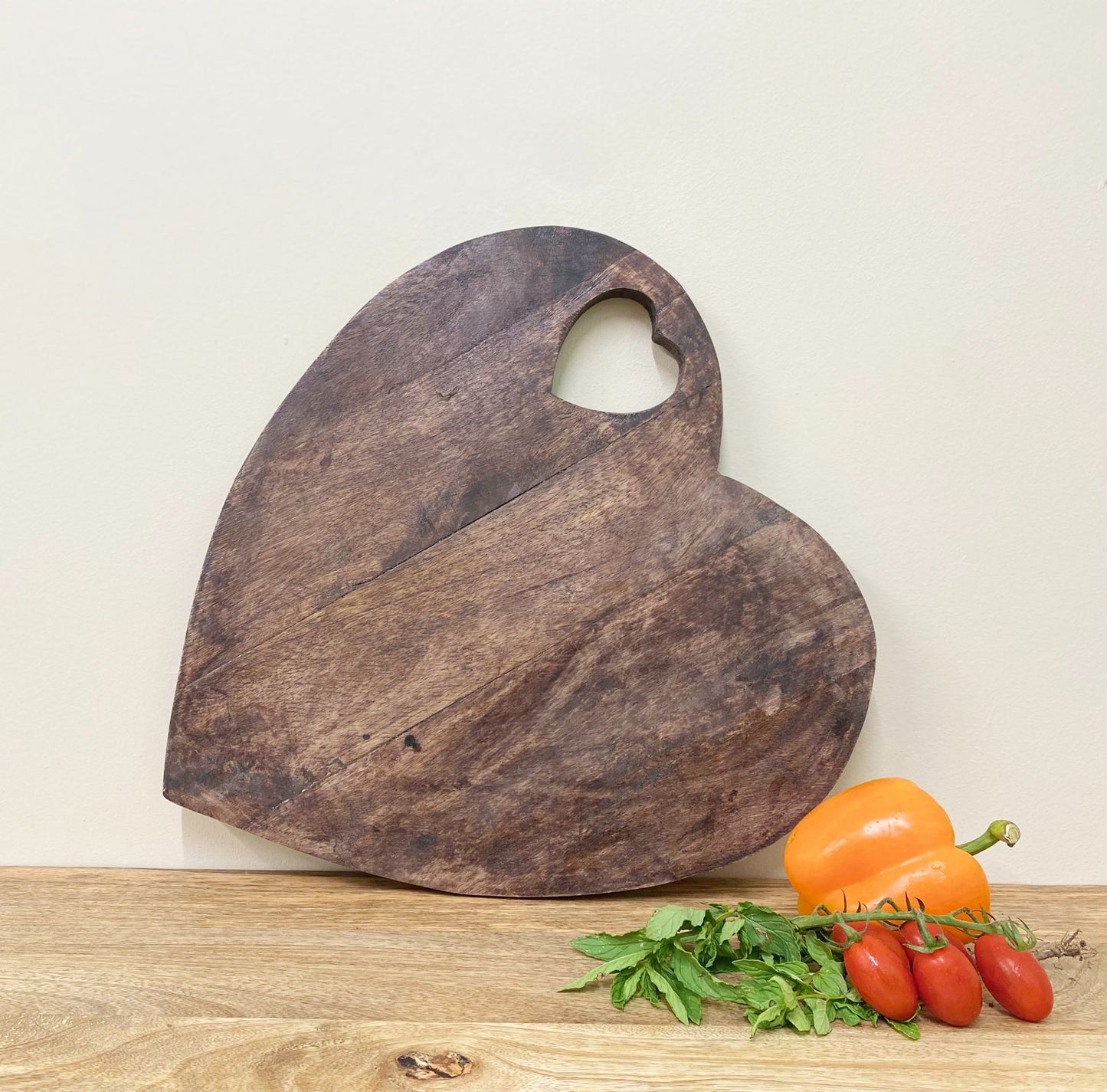 40cm Heart Shaped Wooden Chopping Board for Cooking & Serving