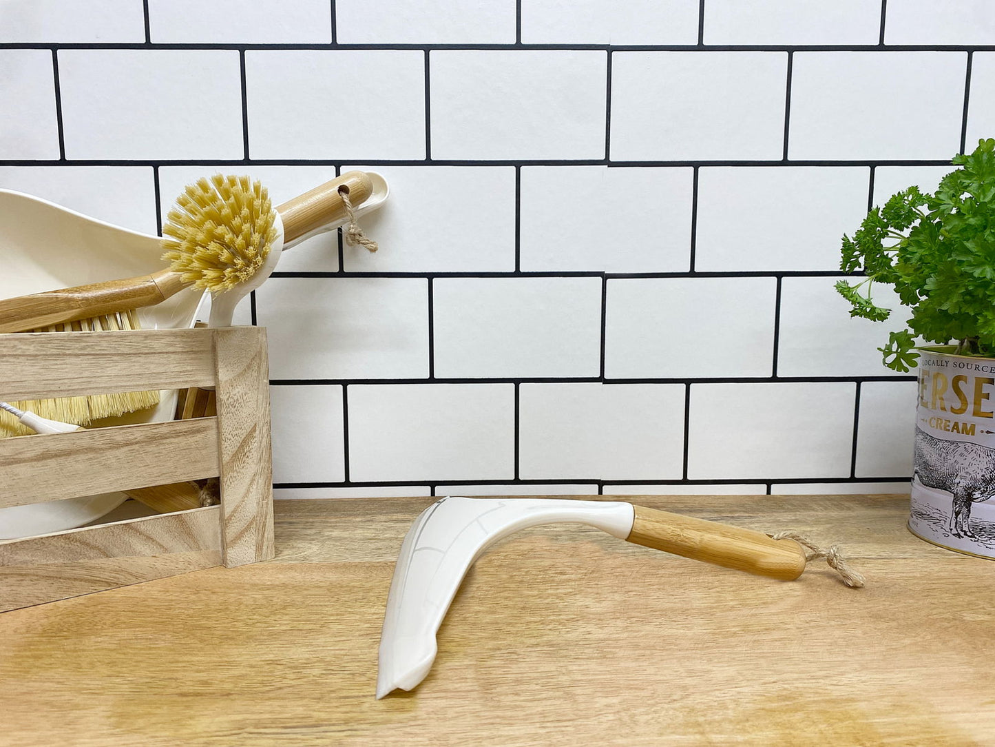 Cream Scraper with Bamboo Handle - Eco-Friendly Kitchen Tool for Baking