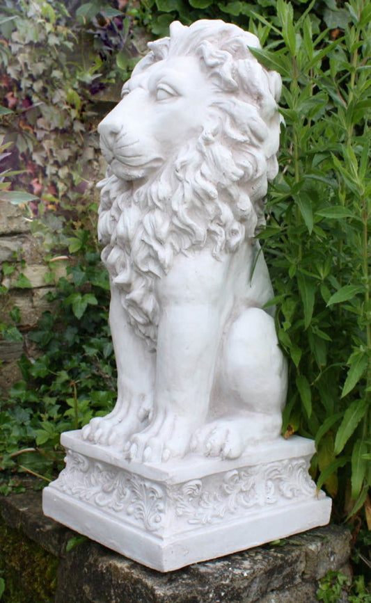 Stone Effect Lion Statue Sitting Decorative Figurine for Home & Garden