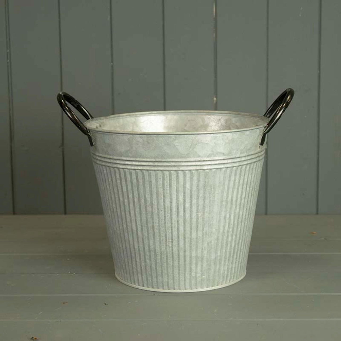Ribbed Zinc Planter 23cm Decorative Pot for Indoor & Outdoor Use